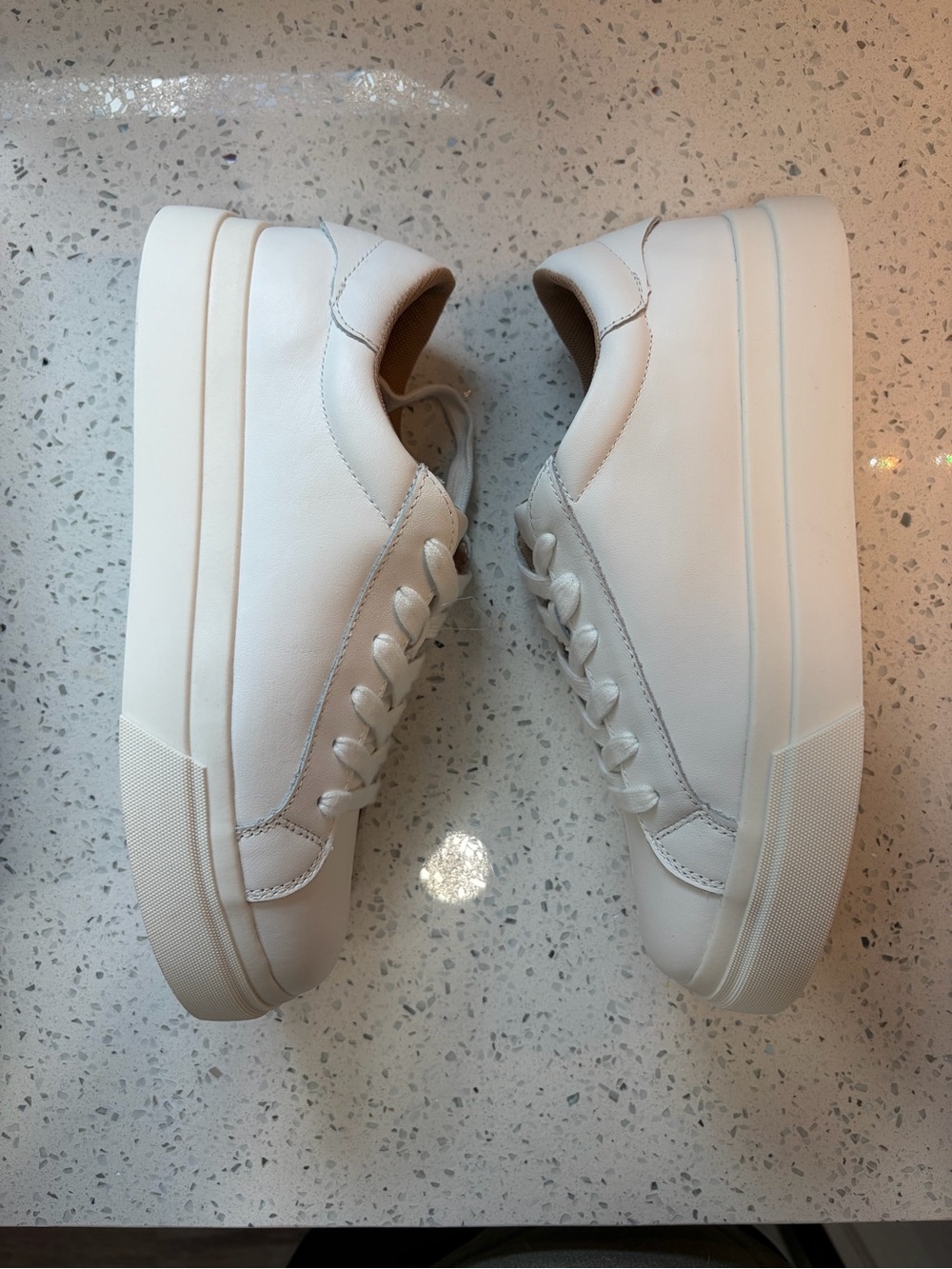 NWT Blondo Venna White Low-Top Platform Sneakers - Picture 10 of 15